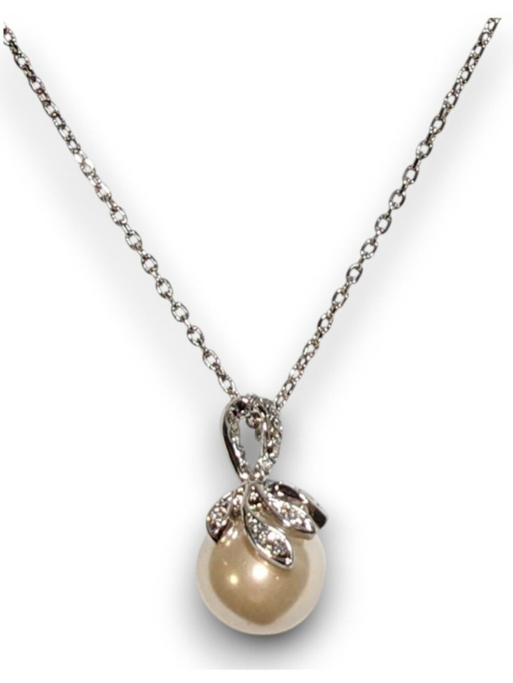 Floral Bridal Silver Tone Faux Pearl Pendant Necklace 16 Inch EUC